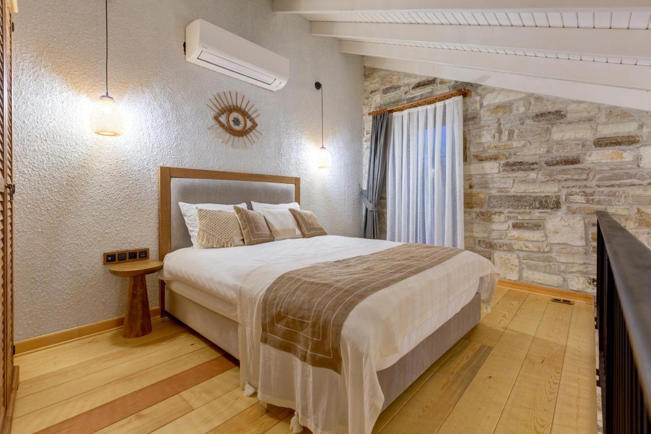 Navalia Hotel Foça Buitenkant foto