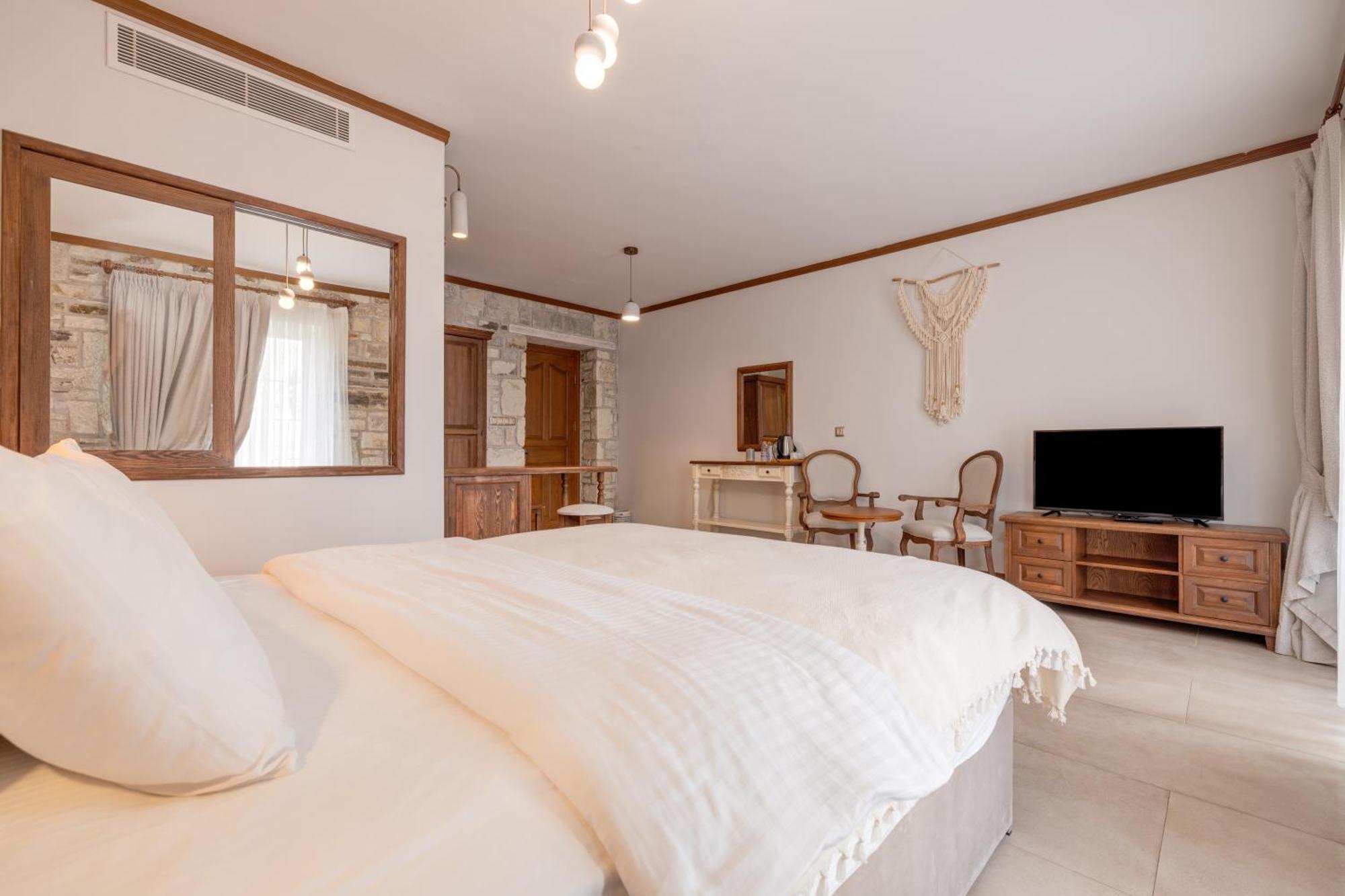 Navalia Hotel Foça Buitenkant foto