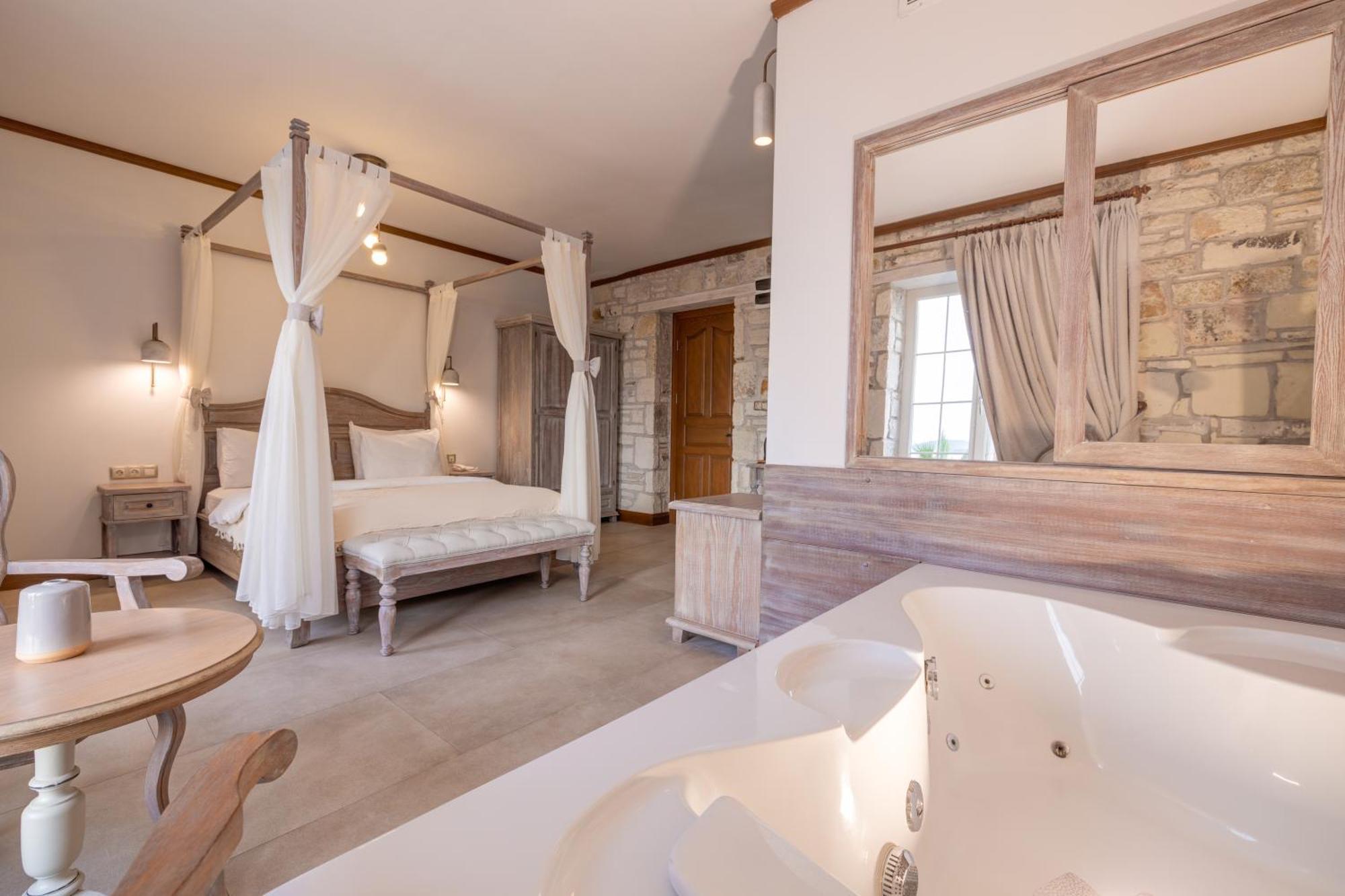Navalia Hotel Foça Buitenkant foto